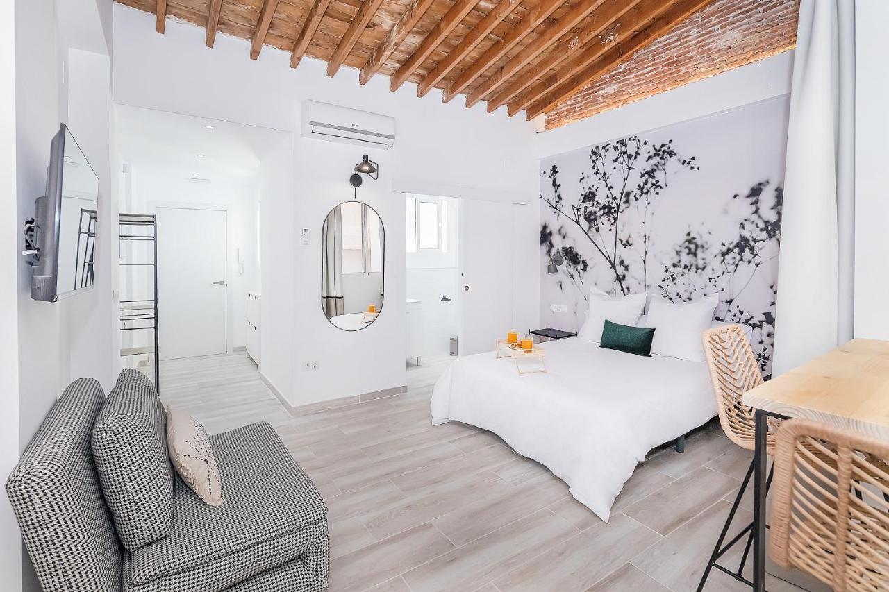 Exclusive Comedia Apartments Малага Екстер'єр фото